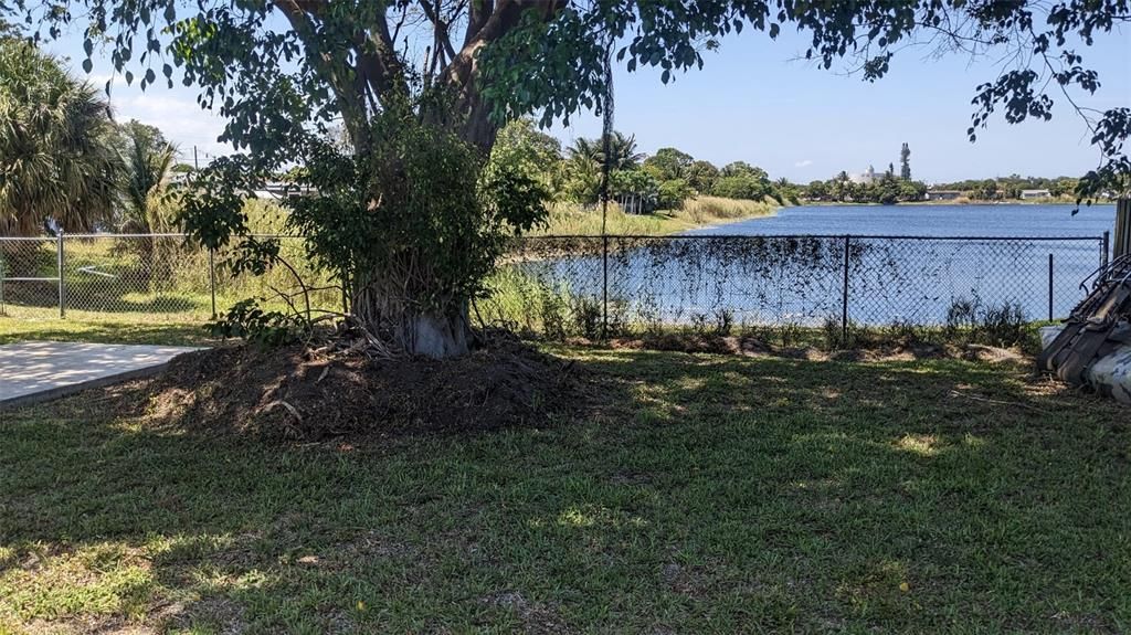 For Rent: $2,750 (3 beds, 2 baths, 1404 Square Feet)