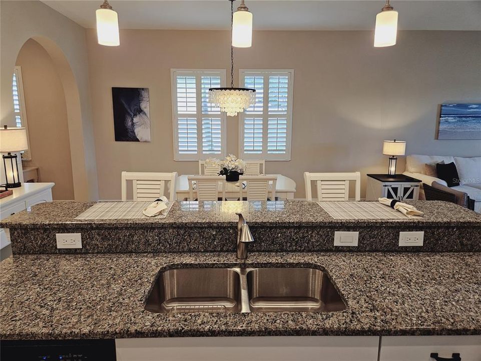 For Rent: $4,500 (2 beds, 2 baths, 1579 Square Feet)