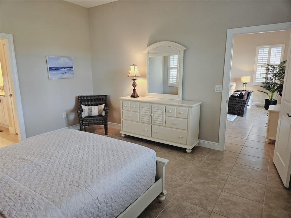 For Rent: $4,500 (2 beds, 2 baths, 1579 Square Feet)