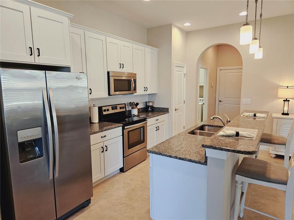 For Rent: $4,500 (2 beds, 2 baths, 1579 Square Feet)