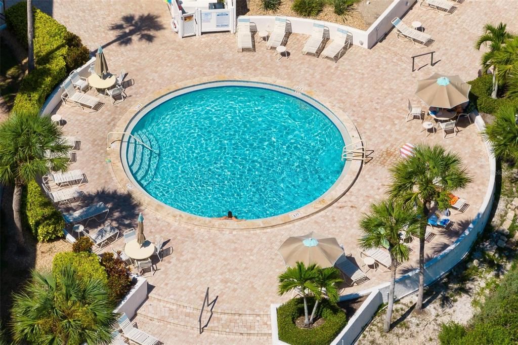 На продажу: $425,000 (2 спален, 2 ванн, 1016 Квадратных фут)