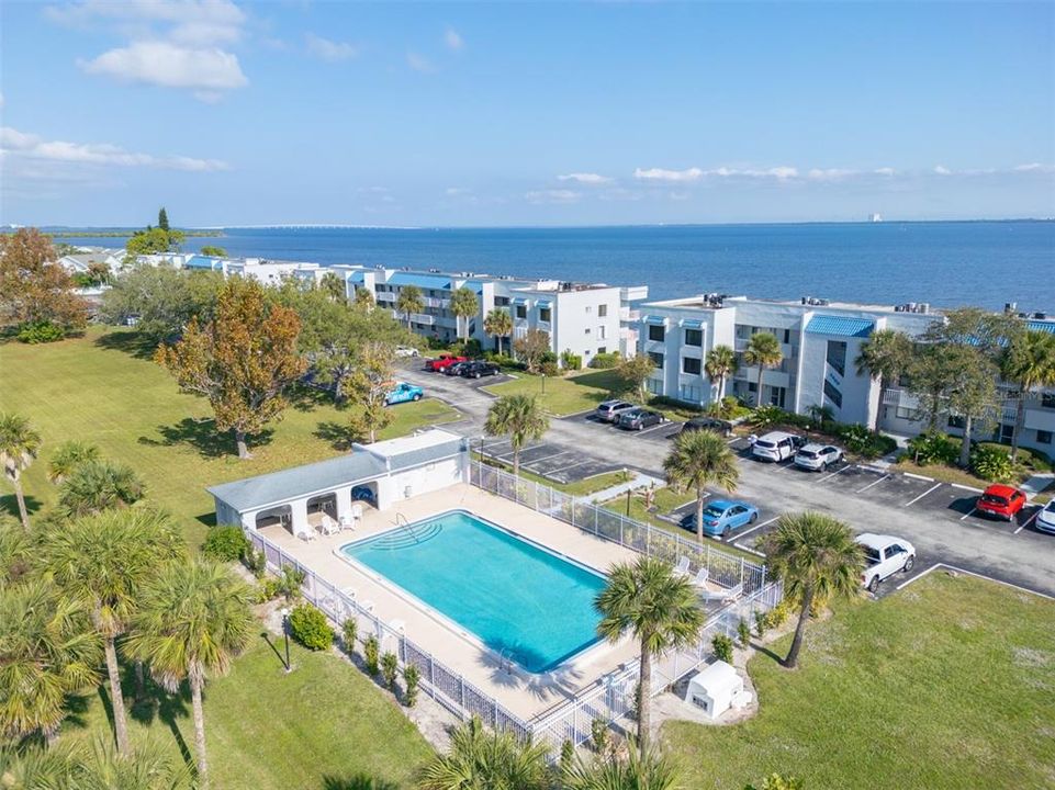 待售: $194,500 (2 贝兹, 2 浴室, 1036 平方英尺)