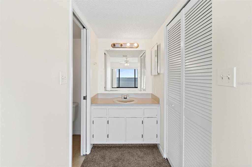 待售: $194,500 (2 贝兹, 2 浴室, 1036 平方英尺)