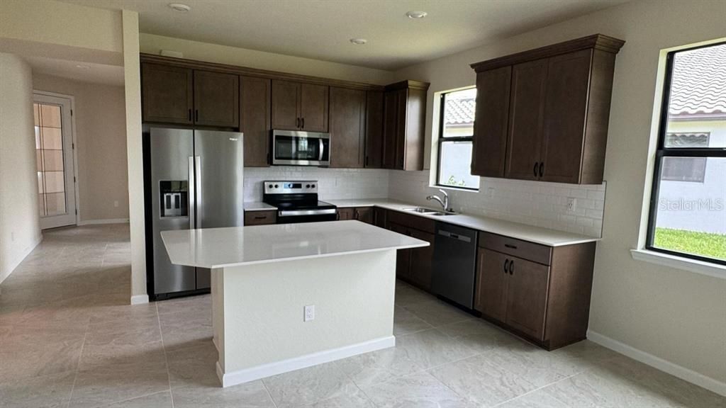 En Renta: $3,100 (2 camas, 2 baños, 1584 Pies cuadrados)