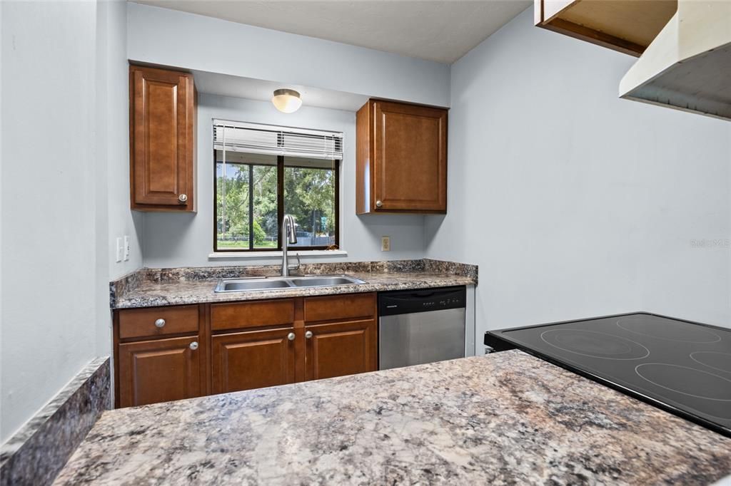 En Renta: $1,675 (3 camas, 1 baños, 1098 Pies cuadrados)