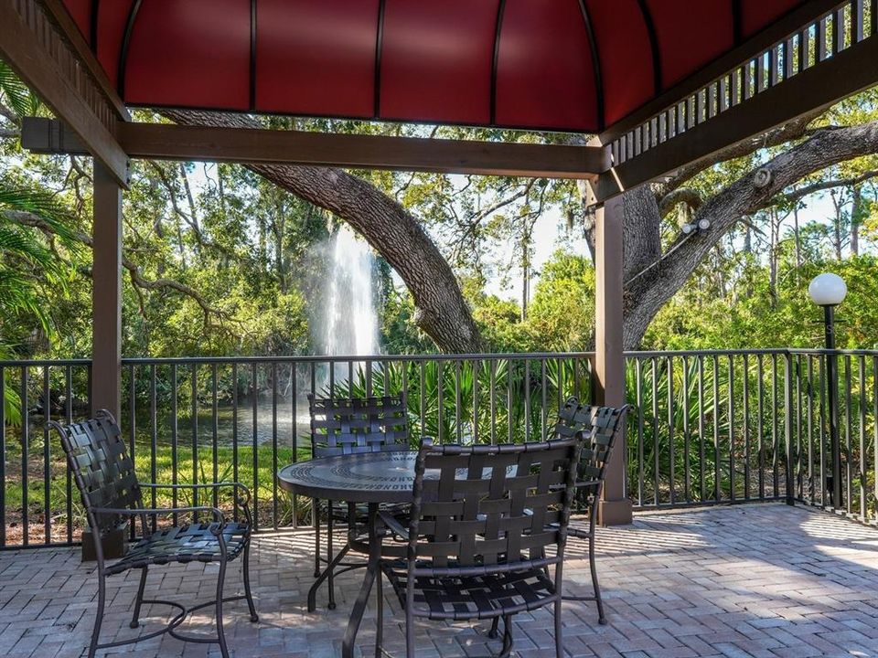 待售: $365,000 (3 贝兹, 2 浴室, 1956 平方英尺)