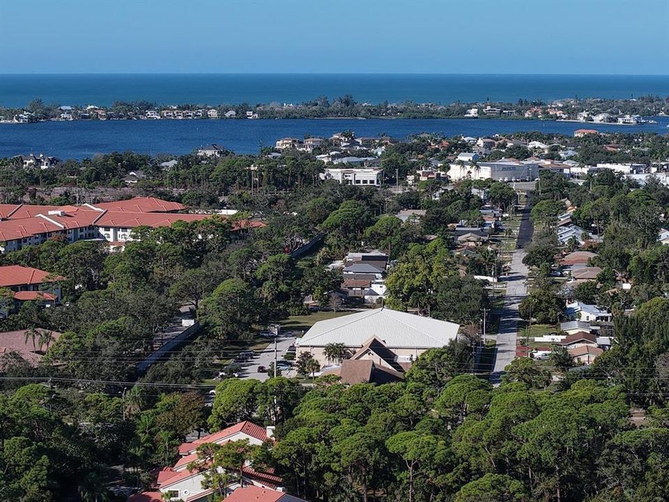 待售: $365,000 (3 贝兹, 2 浴室, 1956 平方英尺)