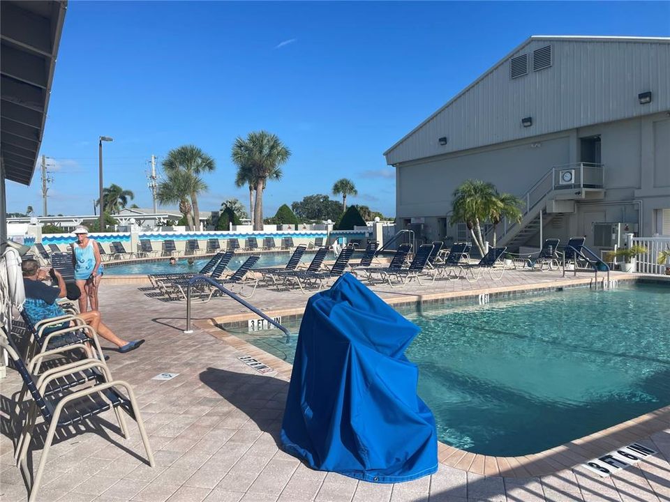 For Sale: $254,900 (3 beds, 2 baths, 1277 Square Feet)