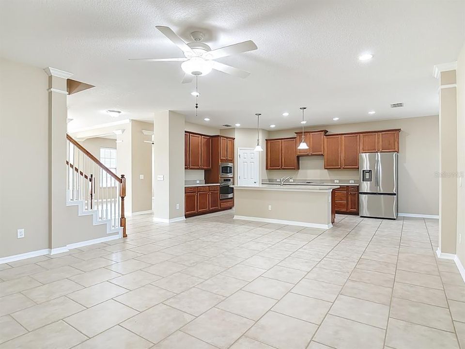 En Venta: $685,000 (6 camas, 4 baños, 3794 Pies cuadrados)