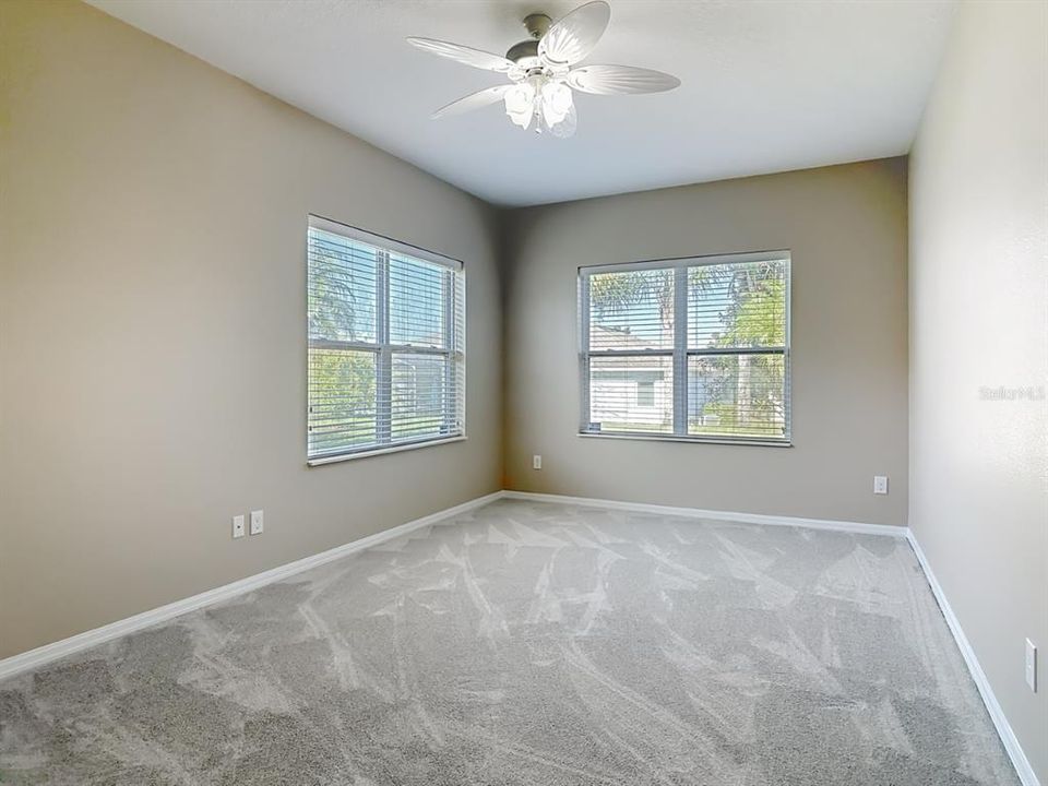 En Venta: $685,000 (6 camas, 4 baños, 3794 Pies cuadrados)