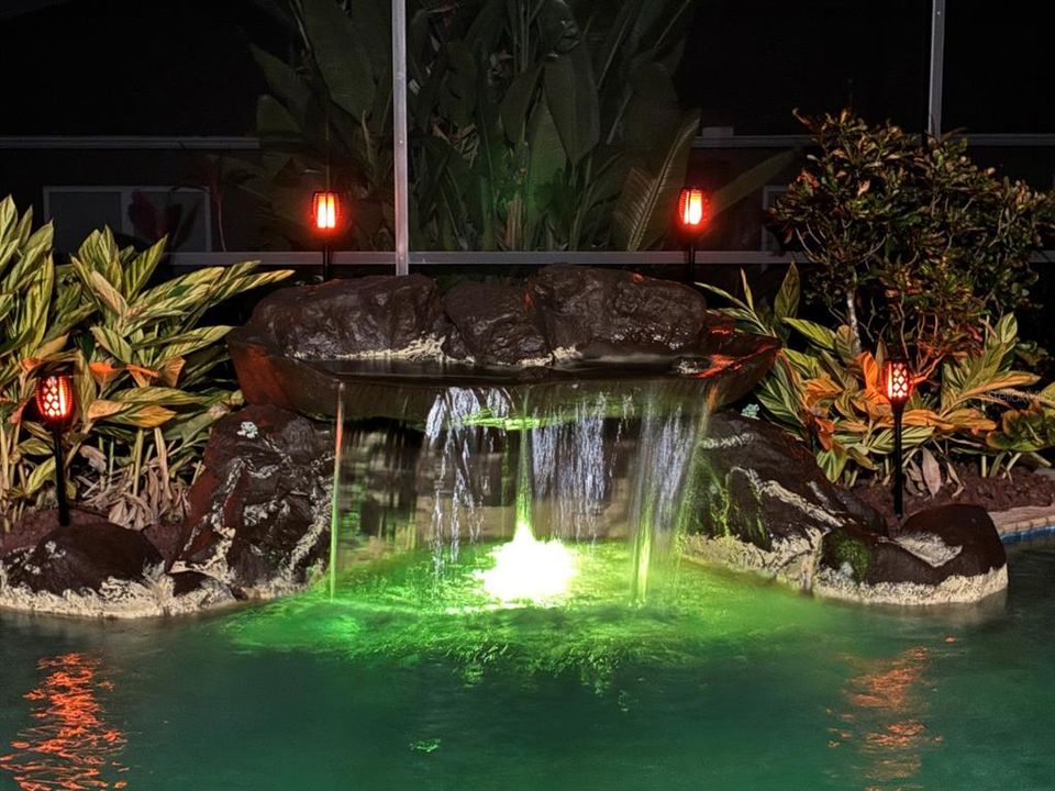 En Venta: $685,000 (6 camas, 4 baños, 3794 Pies cuadrados)