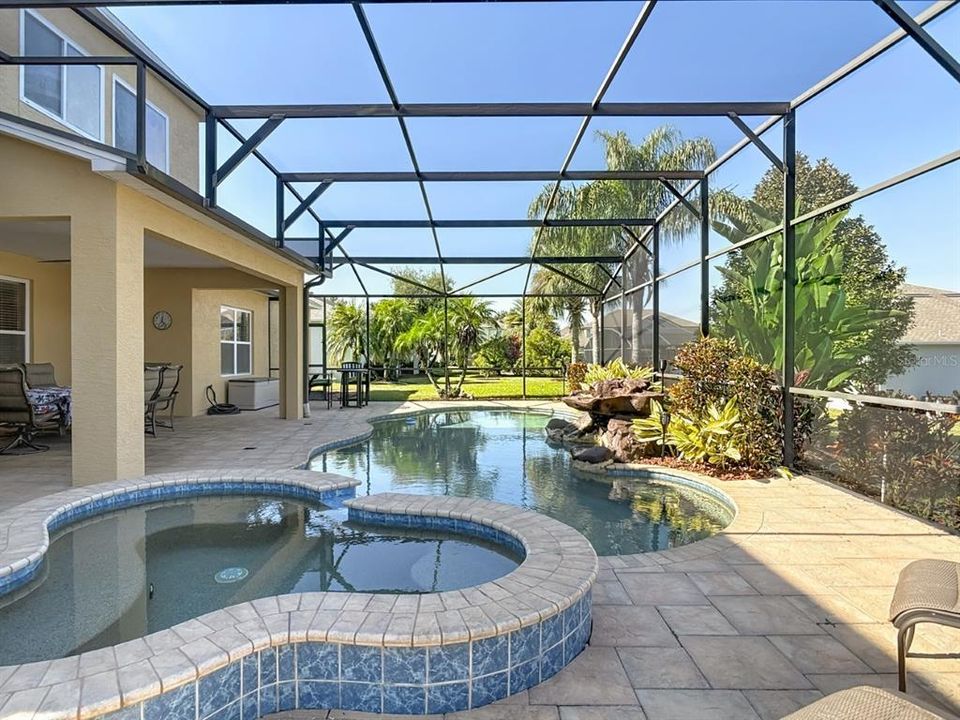 En Venta: $685,000 (6 camas, 4 baños, 3794 Pies cuadrados)