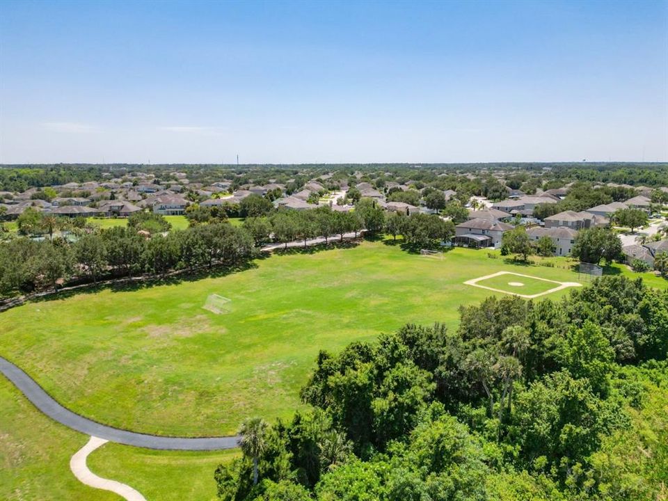 En Venta: $685,000 (6 camas, 4 baños, 3794 Pies cuadrados)