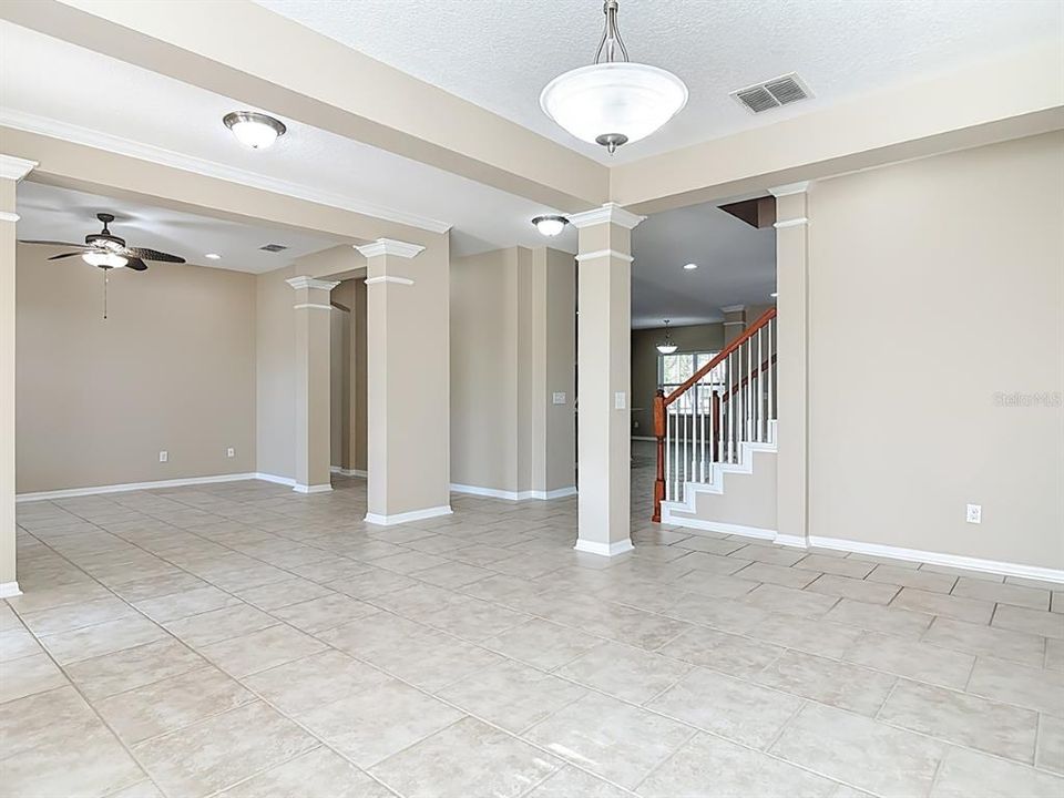 En Venta: $685,000 (6 camas, 4 baños, 3794 Pies cuadrados)