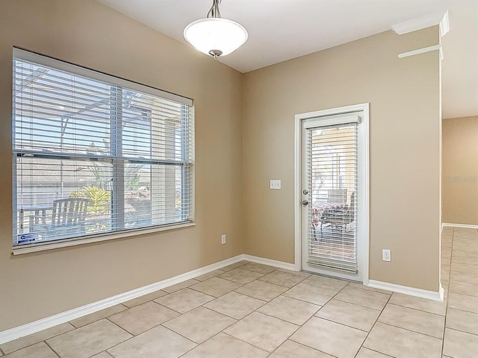 En Venta: $685,000 (6 camas, 4 baños, 3794 Pies cuadrados)