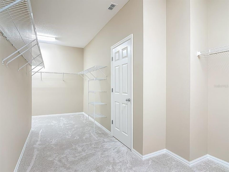 En Venta: $685,000 (6 camas, 4 baños, 3794 Pies cuadrados)