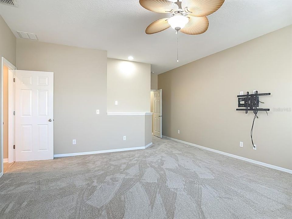 En Venta: $685,000 (6 camas, 4 baños, 3794 Pies cuadrados)