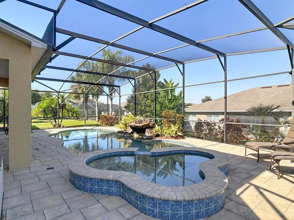 En Venta: $685,000 (6 camas, 4 baños, 3794 Pies cuadrados)