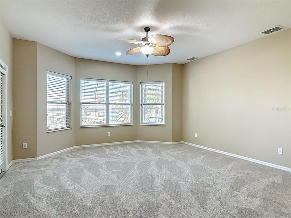 En Venta: $685,000 (6 camas, 4 baños, 3794 Pies cuadrados)