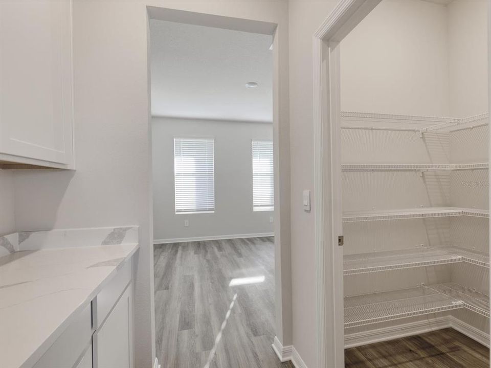 En Renta: $2,900 (5 camas, 3 baños, 2934 Pies cuadrados)