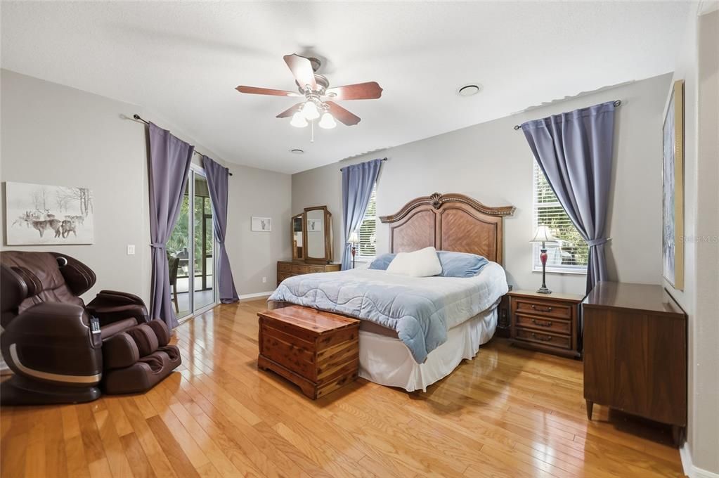 For Sale: $575,000 (3 beds, 2 baths, 2720 Square Feet)