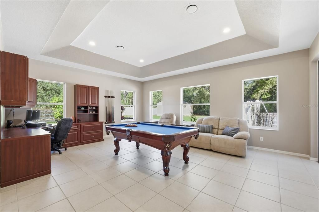 For Sale: $575,000 (3 beds, 2 baths, 2720 Square Feet)