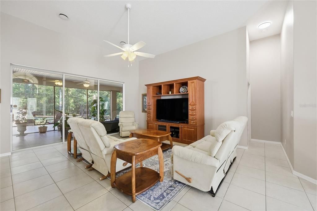 For Sale: $575,000 (3 beds, 2 baths, 2720 Square Feet)