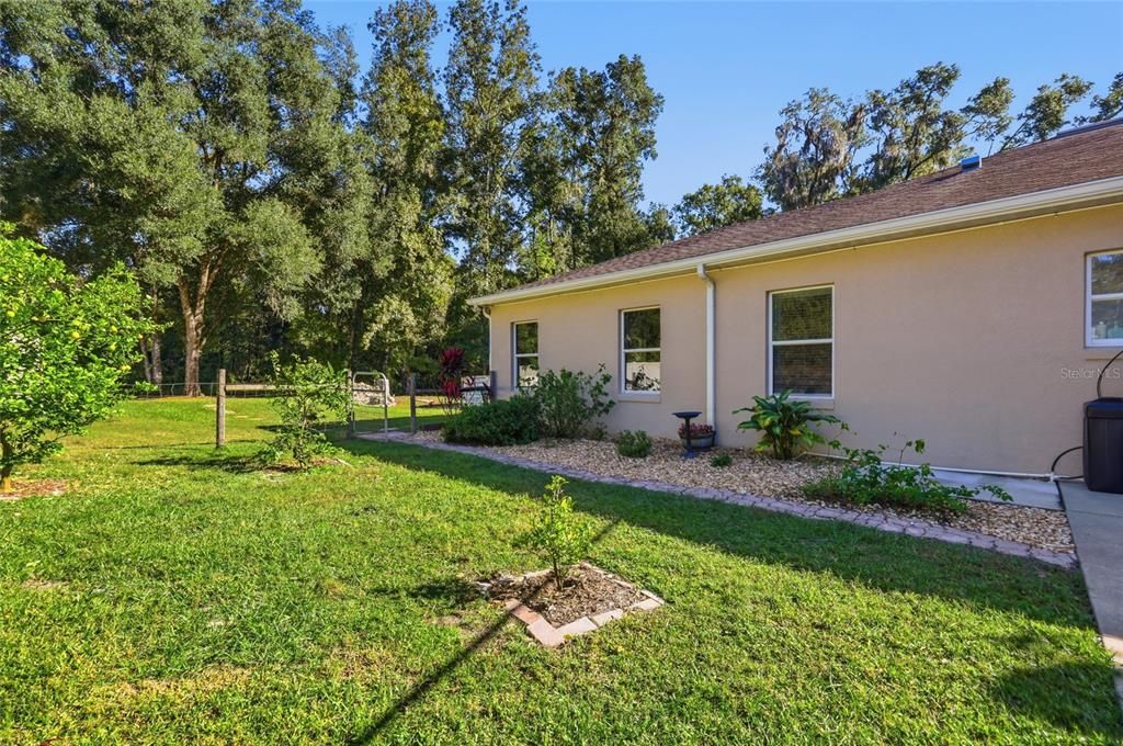 For Sale: $575,000 (3 beds, 2 baths, 2720 Square Feet)