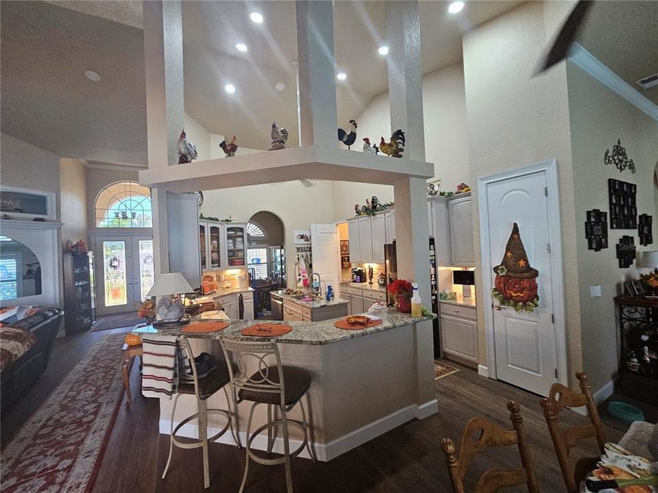 待售: $1,300,000 (3 贝兹, 3 浴室, 3367 平方英尺)