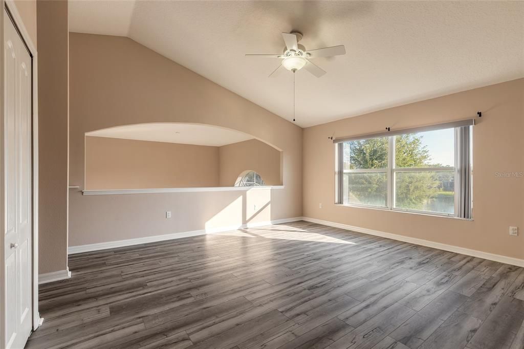 For Sale: $529,000 (4 beds, 2 baths, 2759 Square Feet)