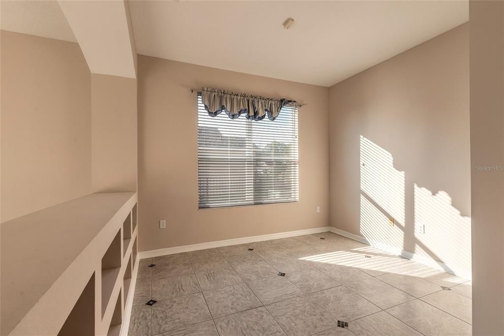 For Sale: $529,000 (4 beds, 2 baths, 2759 Square Feet)