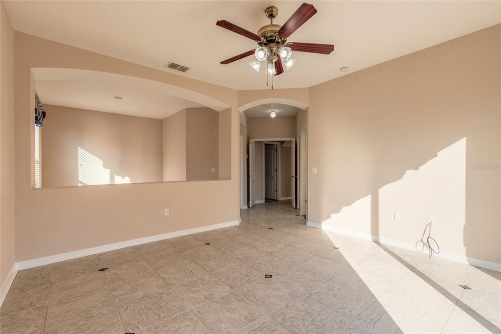 For Sale: $529,000 (4 beds, 2 baths, 2759 Square Feet)