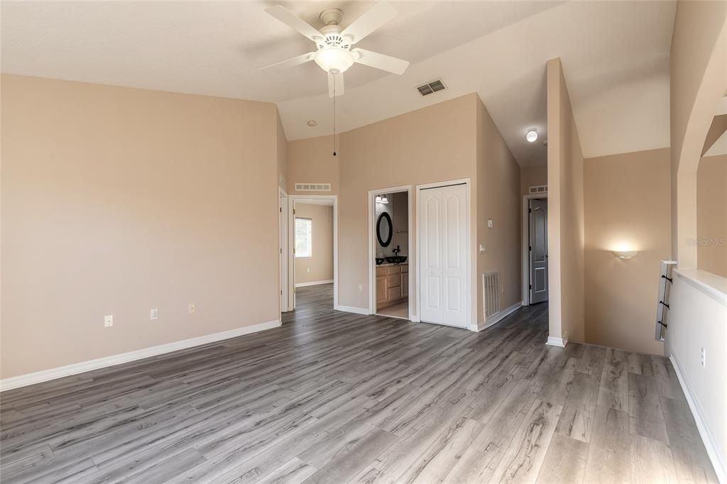 For Sale: $529,000 (4 beds, 2 baths, 2759 Square Feet)