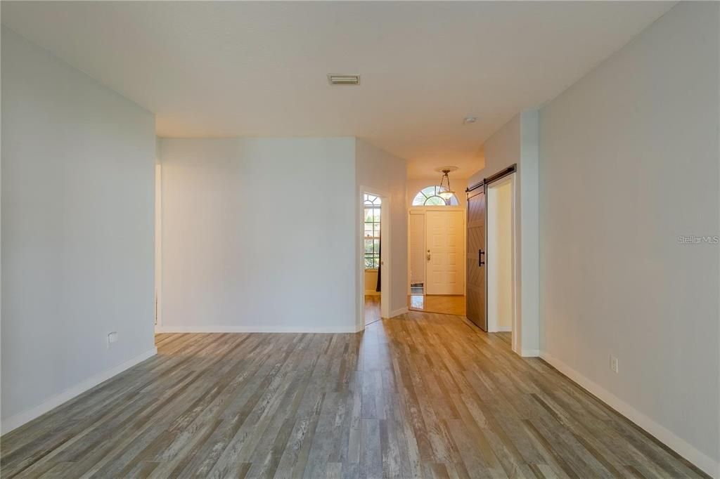 出租: $2,350 (3 贝兹, 2 浴室, 2011 平方英尺)