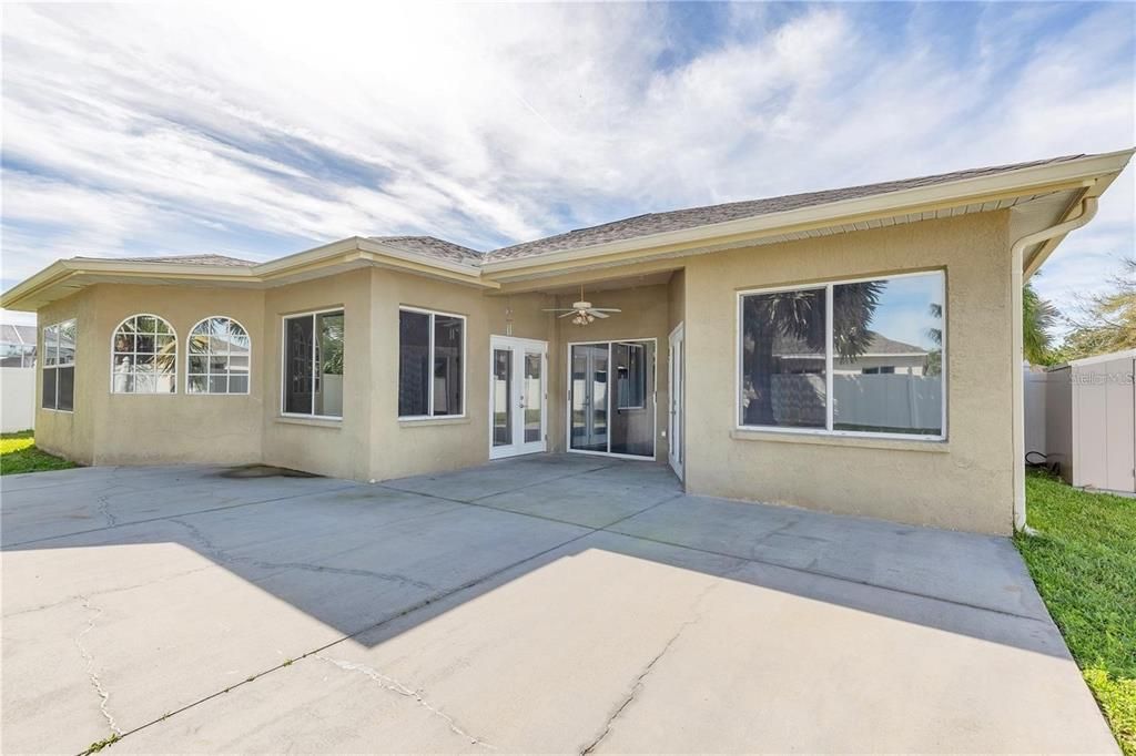 出租: $2,350 (3 贝兹, 2 浴室, 2011 平方英尺)