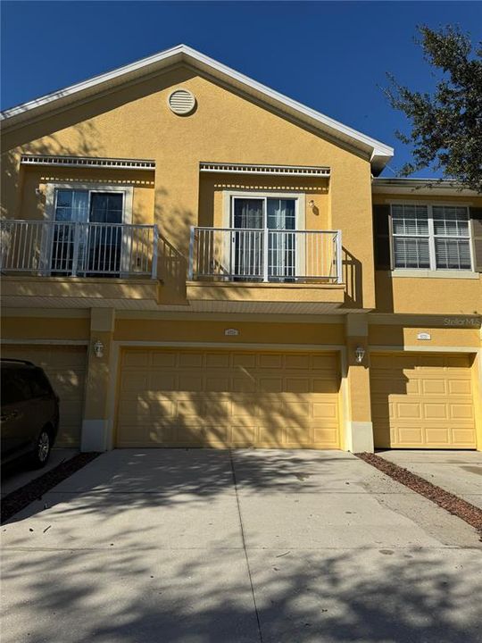 For Rent: $2,100 (3 beds, 2 baths, 1609 Square Feet)