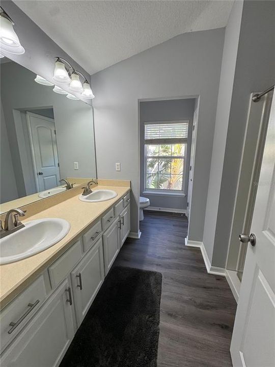 For Rent: $2,100 (3 beds, 2 baths, 1609 Square Feet)