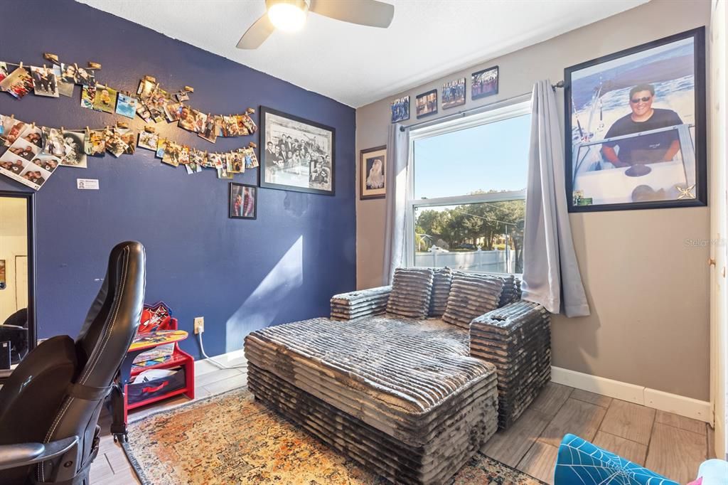 Active With Contract: $305,000 (3 beds, 2 baths, 1066 Square Feet)