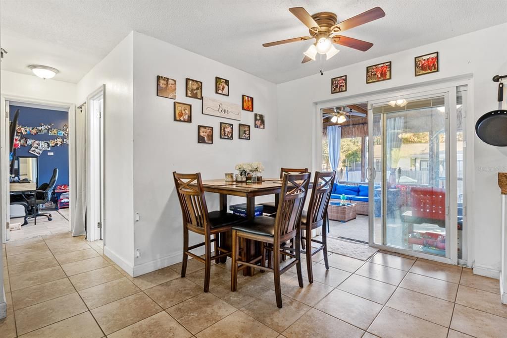 Active With Contract: $305,000 (3 beds, 2 baths, 1066 Square Feet)