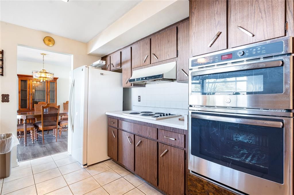 For Sale: $515,000 (3 beds, 2 baths, 1620 Square Feet)