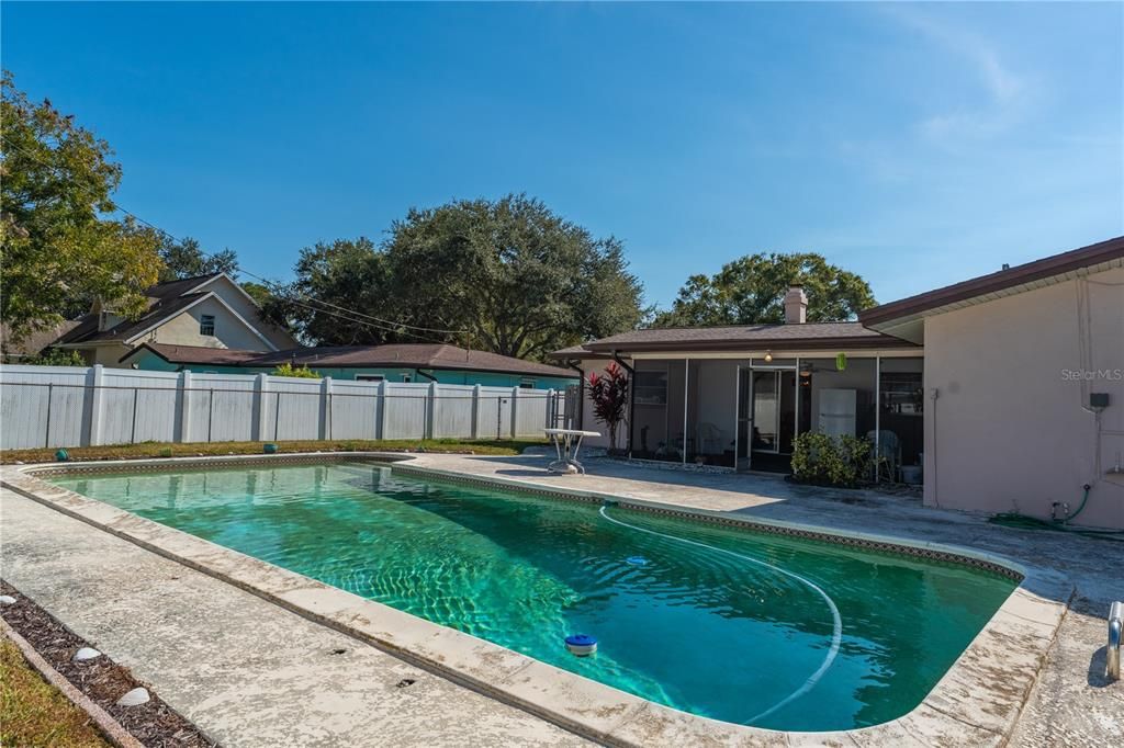 For Sale: $515,000 (3 beds, 2 baths, 1620 Square Feet)