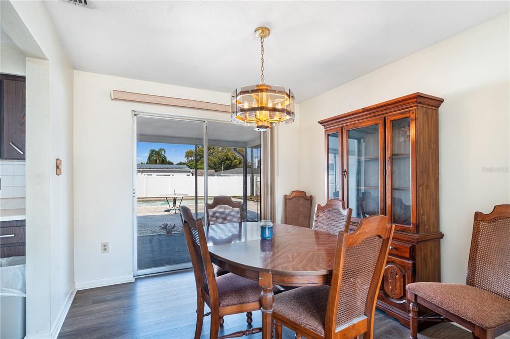 For Sale: $515,000 (3 beds, 2 baths, 1620 Square Feet)