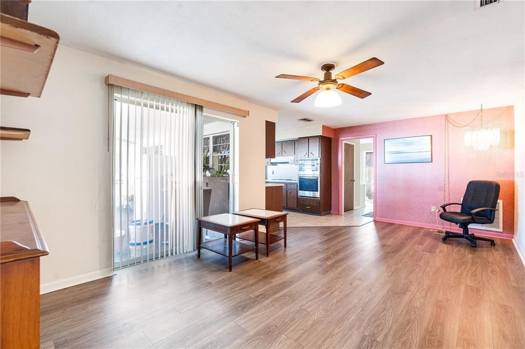 For Sale: $515,000 (3 beds, 2 baths, 1620 Square Feet)