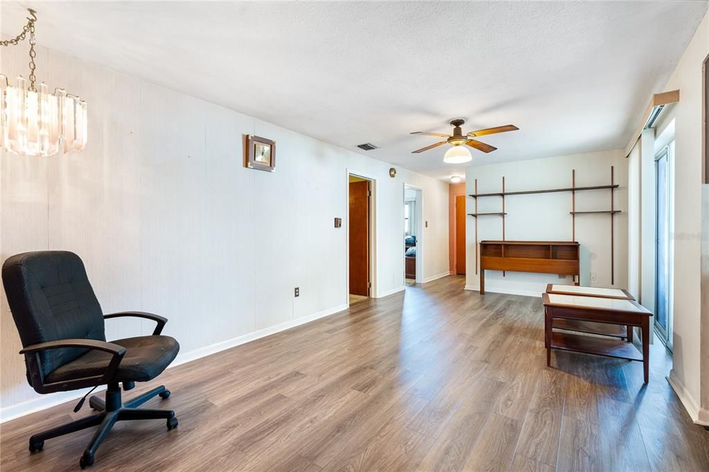 For Sale: $515,000 (3 beds, 2 baths, 1620 Square Feet)