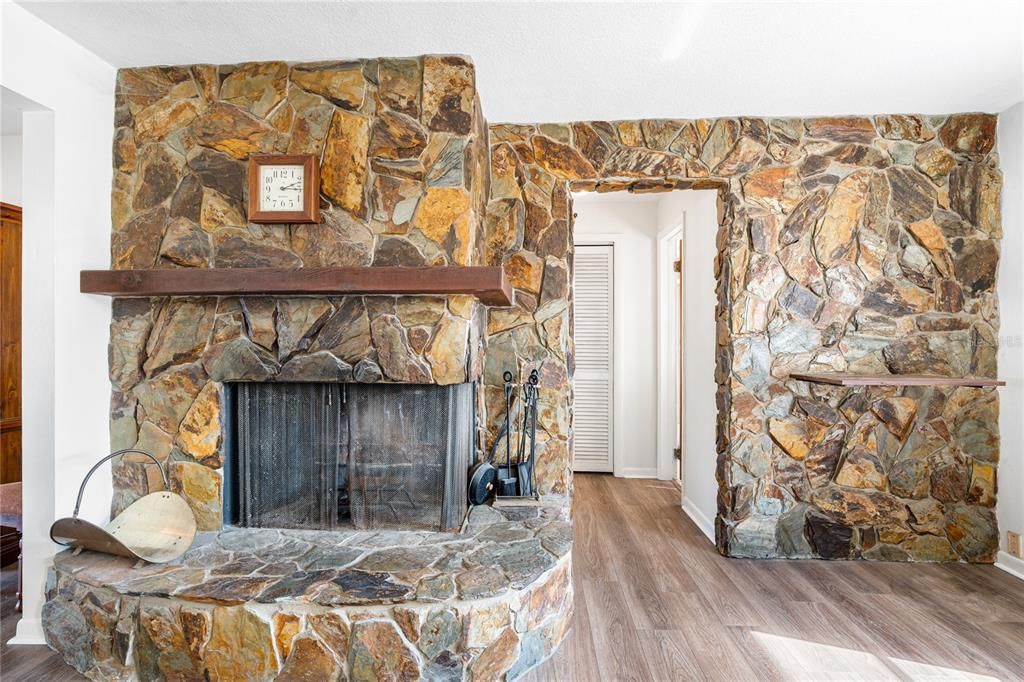 For Sale: $515,000 (3 beds, 2 baths, 1620 Square Feet)