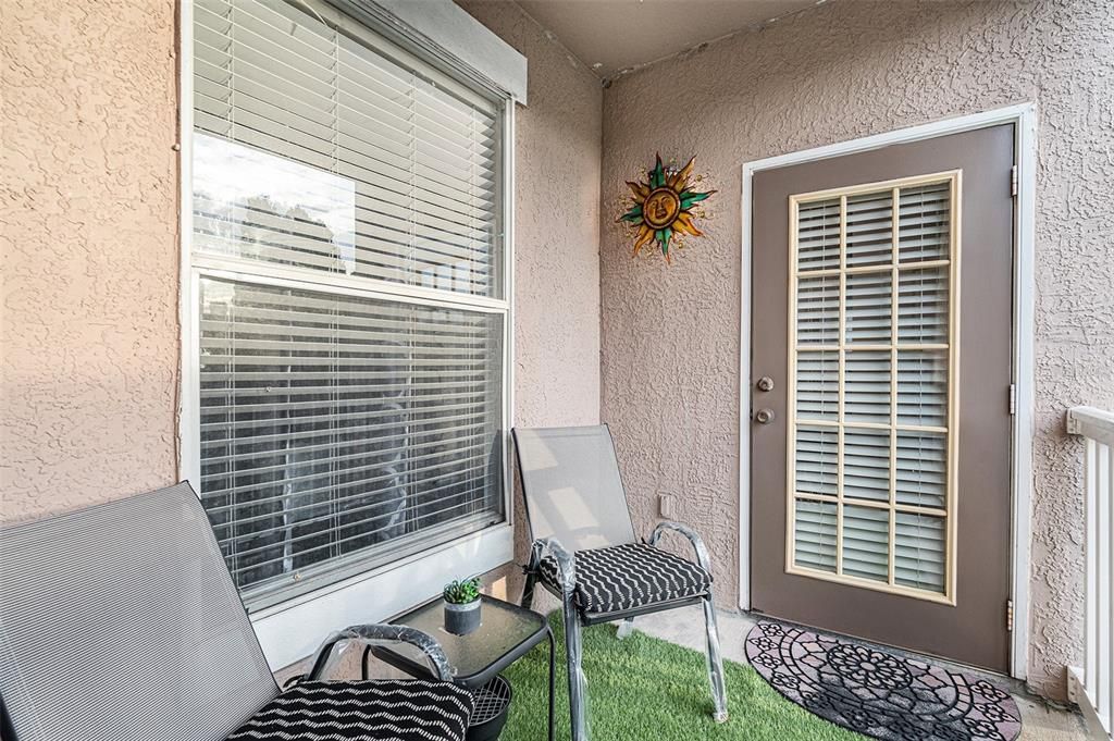 For Rent: $2,200 (3 beds, 2 baths, 1476 Square Feet)