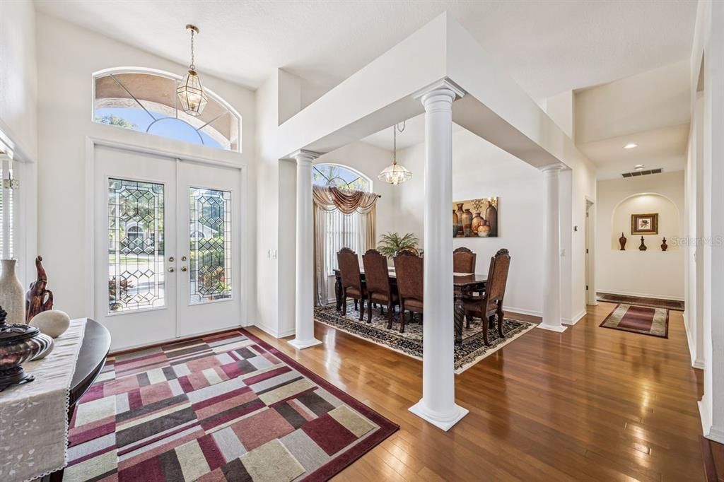 For Sale: $798,000 (5 beds, 3 baths, 3132 Square Feet)