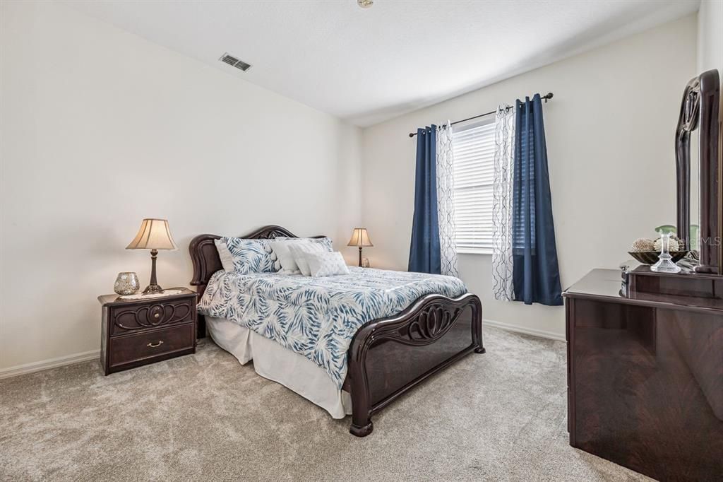 For Sale: $798,000 (5 beds, 3 baths, 3132 Square Feet)