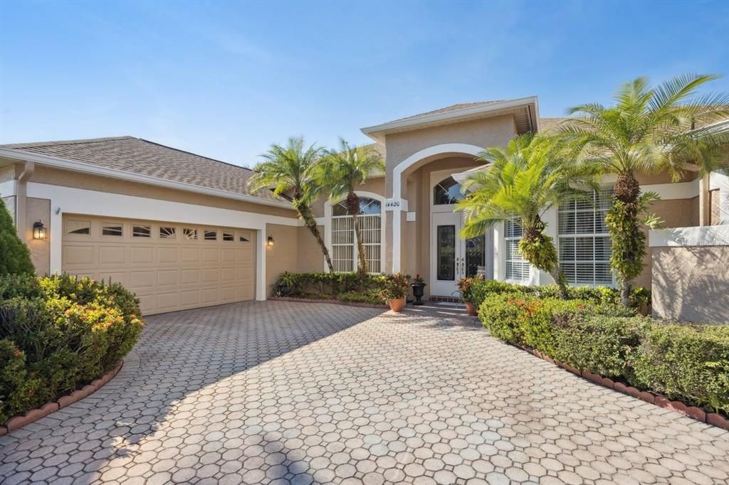 For Sale: $798,000 (5 beds, 3 baths, 3132 Square Feet)