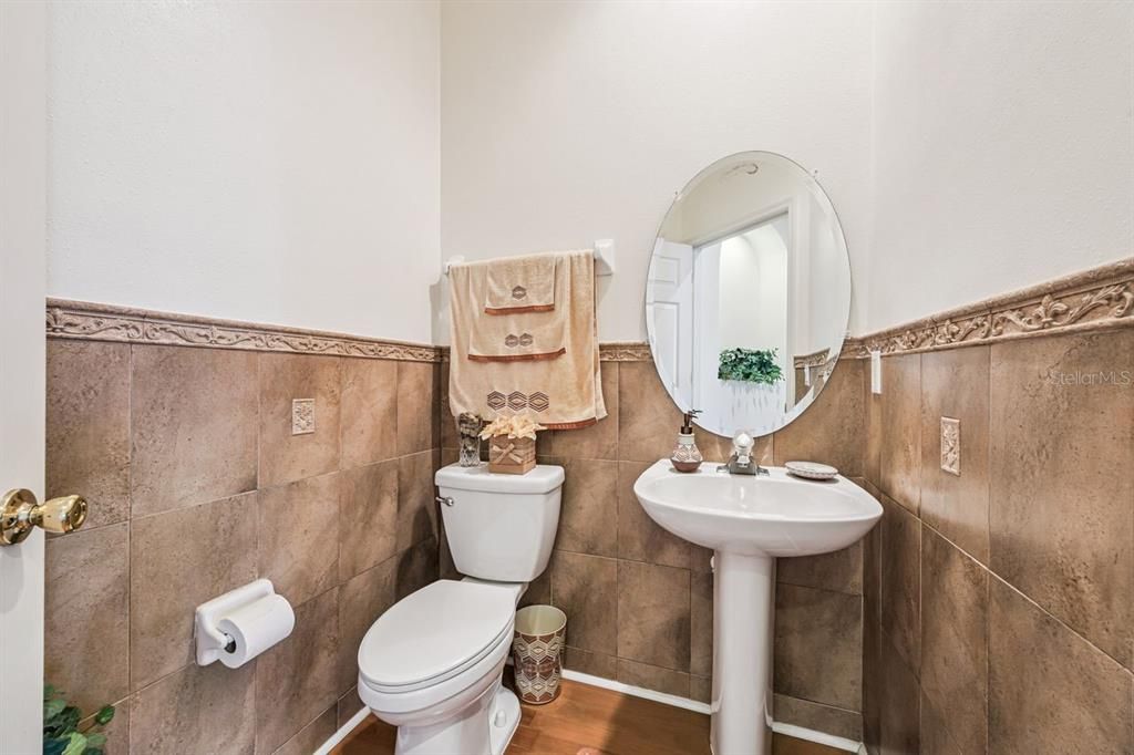 For Sale: $798,000 (5 beds, 3 baths, 3132 Square Feet)